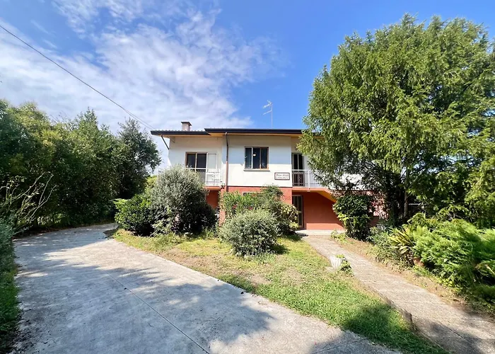 Villa Egles - Villa Con Giardino A Lignano Sabbiadoro